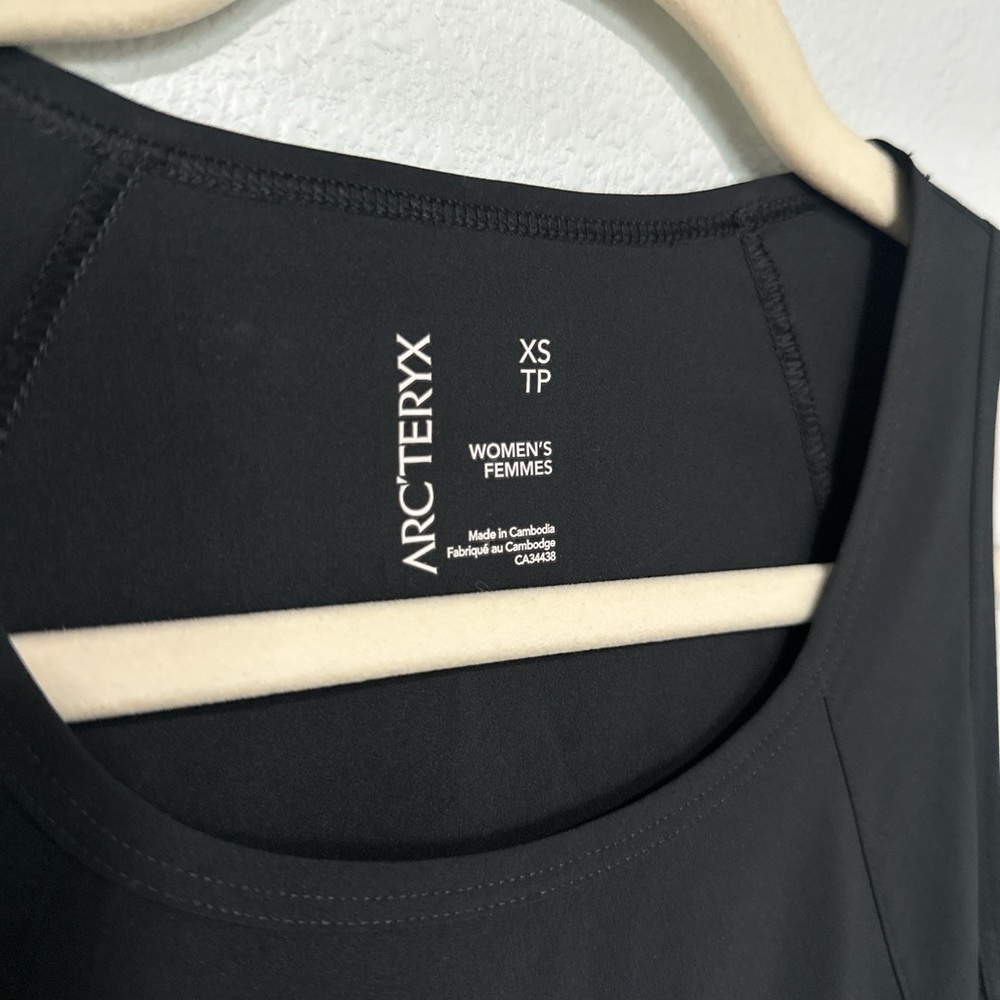 The Arc'teryx Contenta Dress Womens Black - Picture 3 of 6